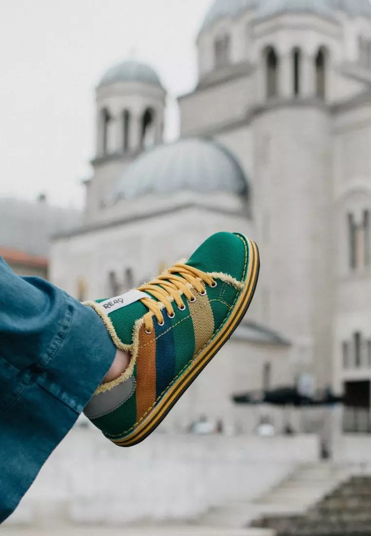 MARE LIFESTYLE Sneakers - Made from 100% Recycled Materials in Italy from Recycled beach beds and chairs fabric and car tyres for the soles. MARE LIFESTYLE sneakers - Green/Yellow