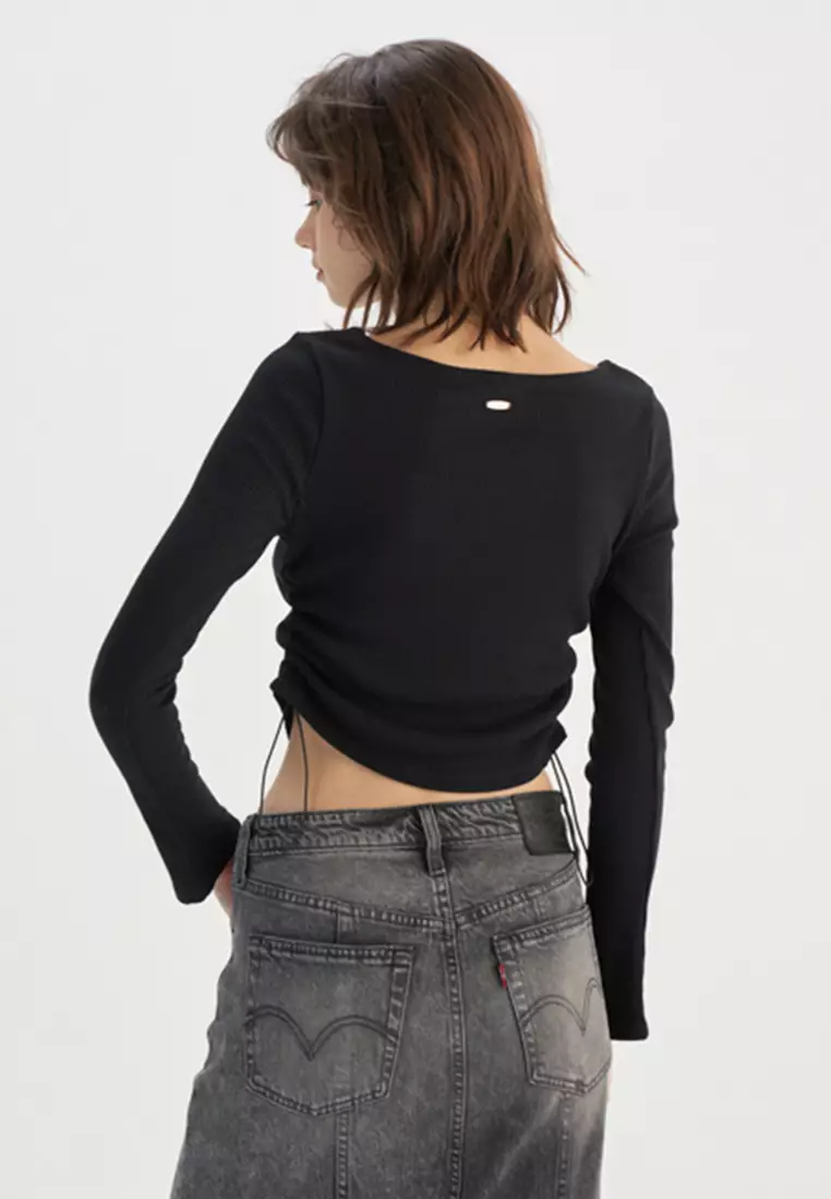 LEVI'S® WOMEN'S CINCHED SHORT STACK T-SHIRT