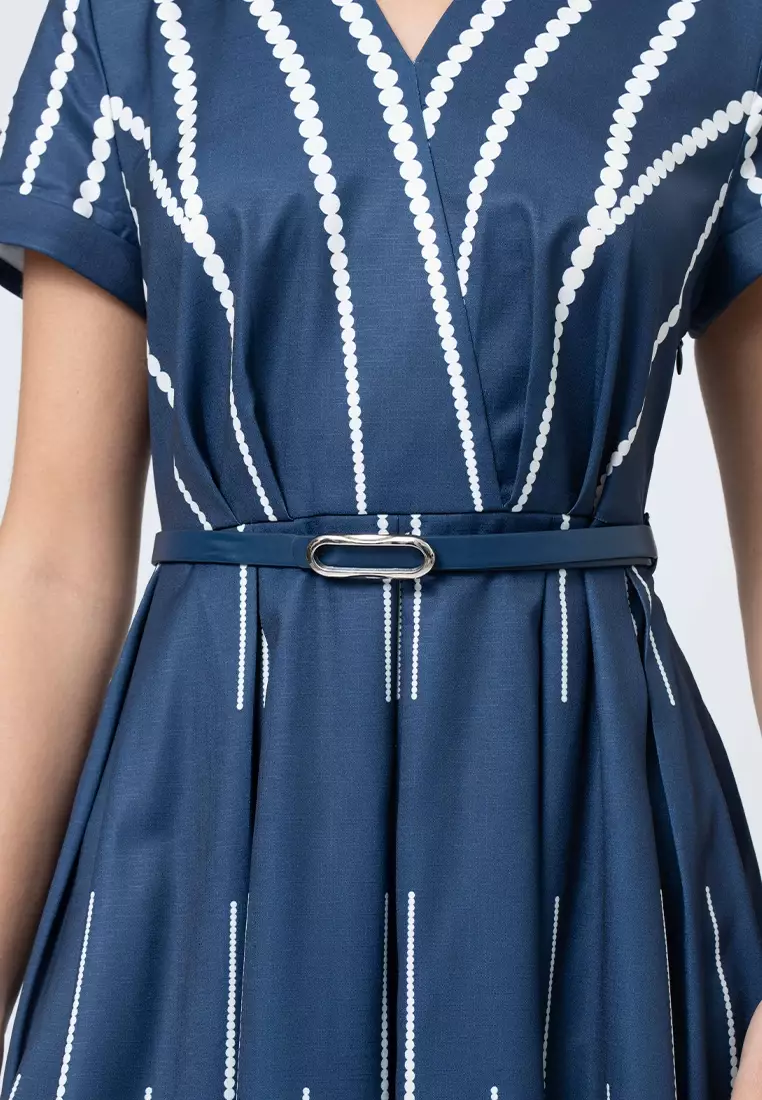 Eithen Printed Dress with V Neckline