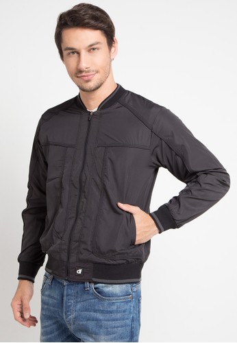 42 Model Jaket Parasut Hitam Gratis Terbaik