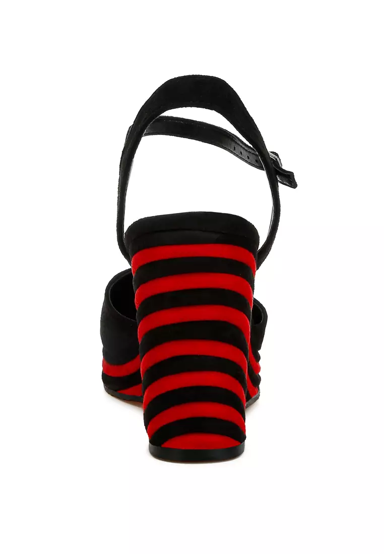 Sandal Wedge Warna Ganda dalam Warna Hitam