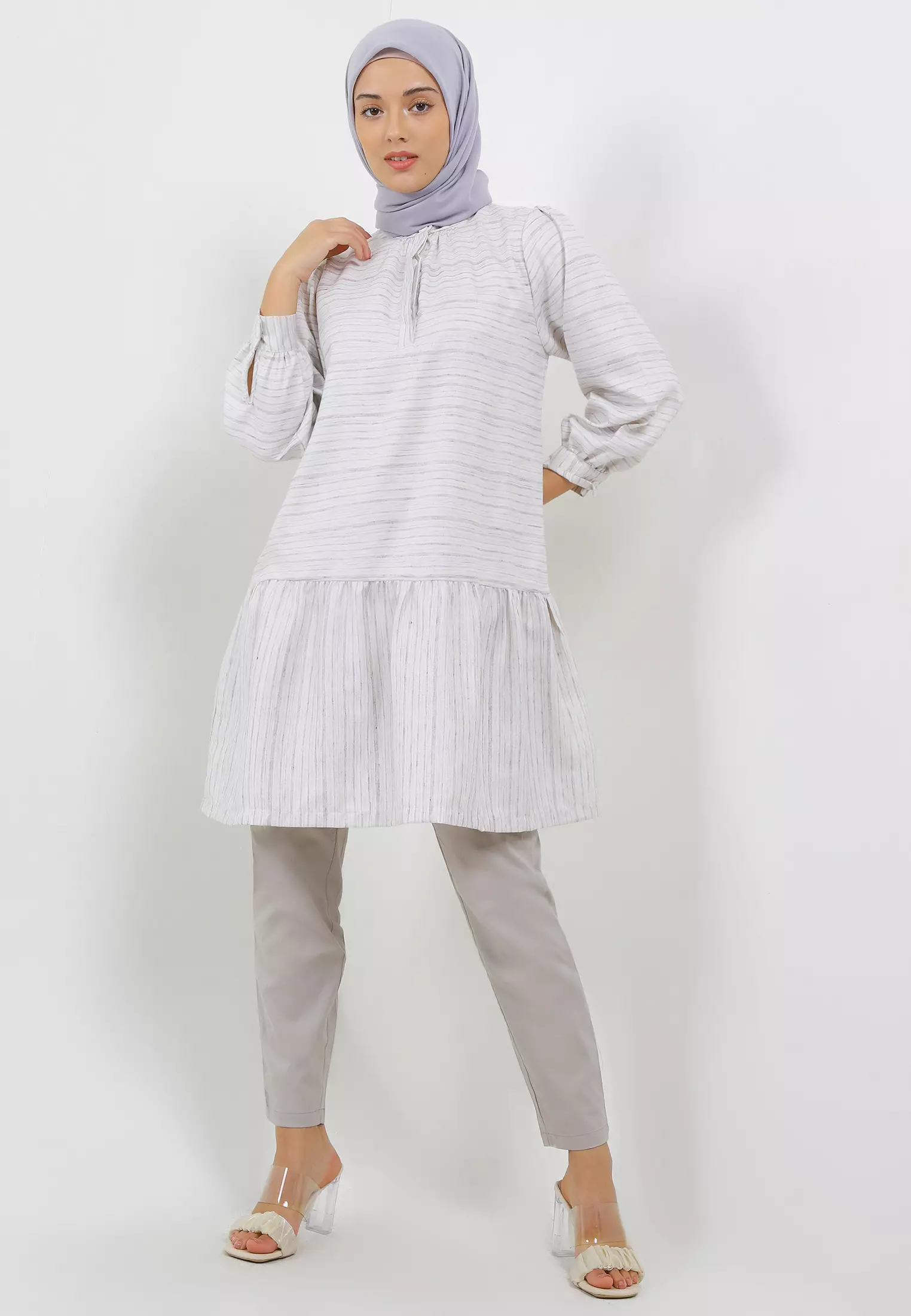 MFMW Umirah Tunik Grey Motif