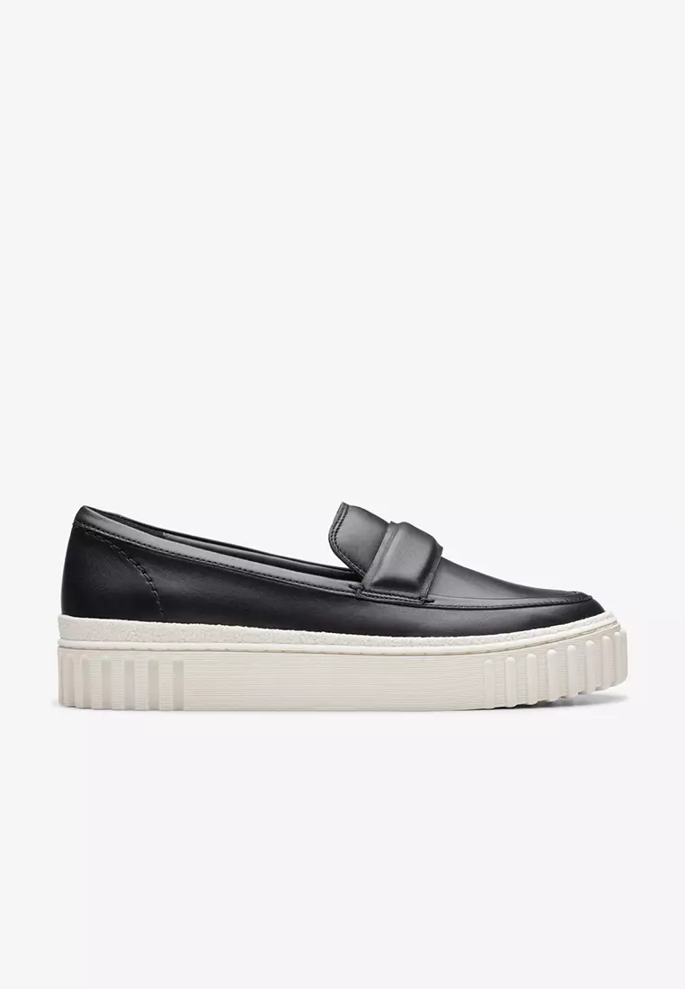 Discount on Clarks  shoes - SKU: Mayhill Cove Loafer Black