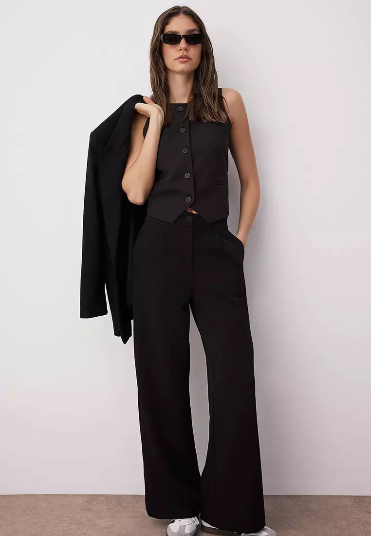Wide Legs Woven Pants