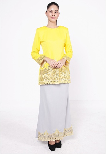 Camellia Kurung Yellow from HESHDITY in Yellow