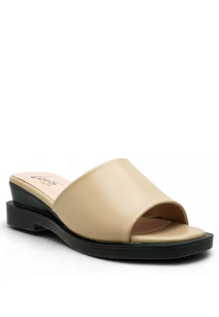 Women Slip On Casual Sandals - 240471253