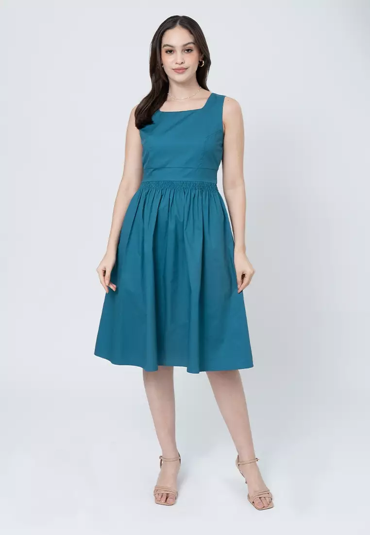 Kaya Dress with Square Neckline and Fabric Belt