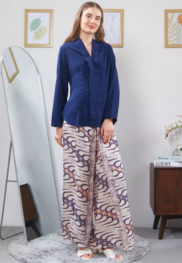 Nayara Atasan Kebaya Kutubaru Kamel Navy