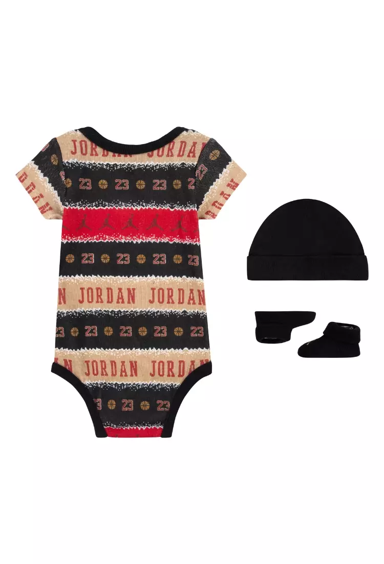 Newborn sales jordan clothes