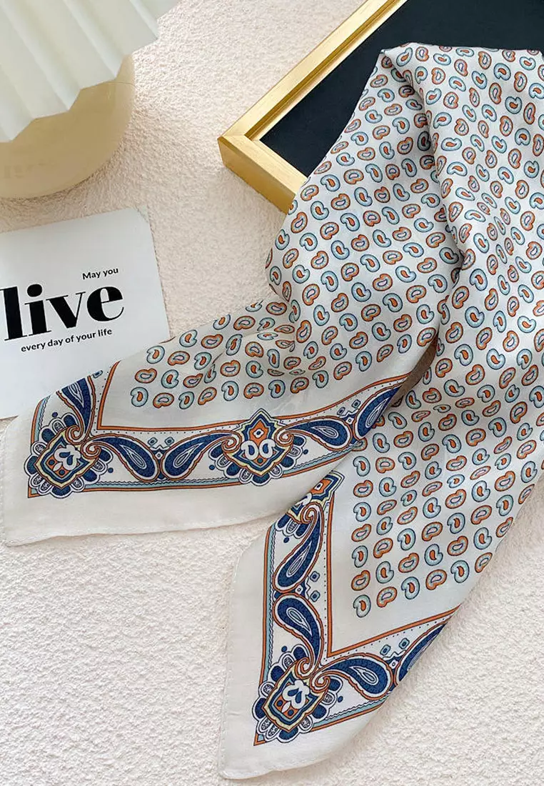 Aksesoris Scarf Mini Paisleys Motif Silky Square Satin Scarf Segi Empat Ukuran Kecil blue, White & Multi