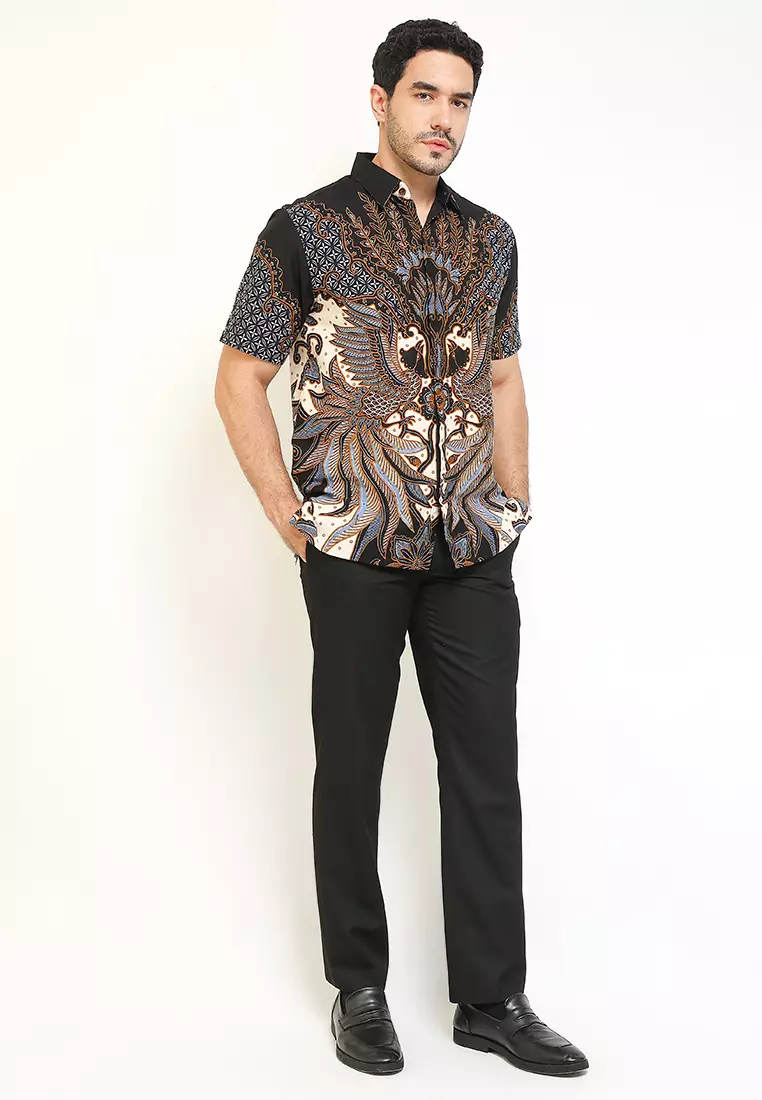 Hem Lengan Pendek Pria Reguler Fit Full Furing Rianty Prasaja Black