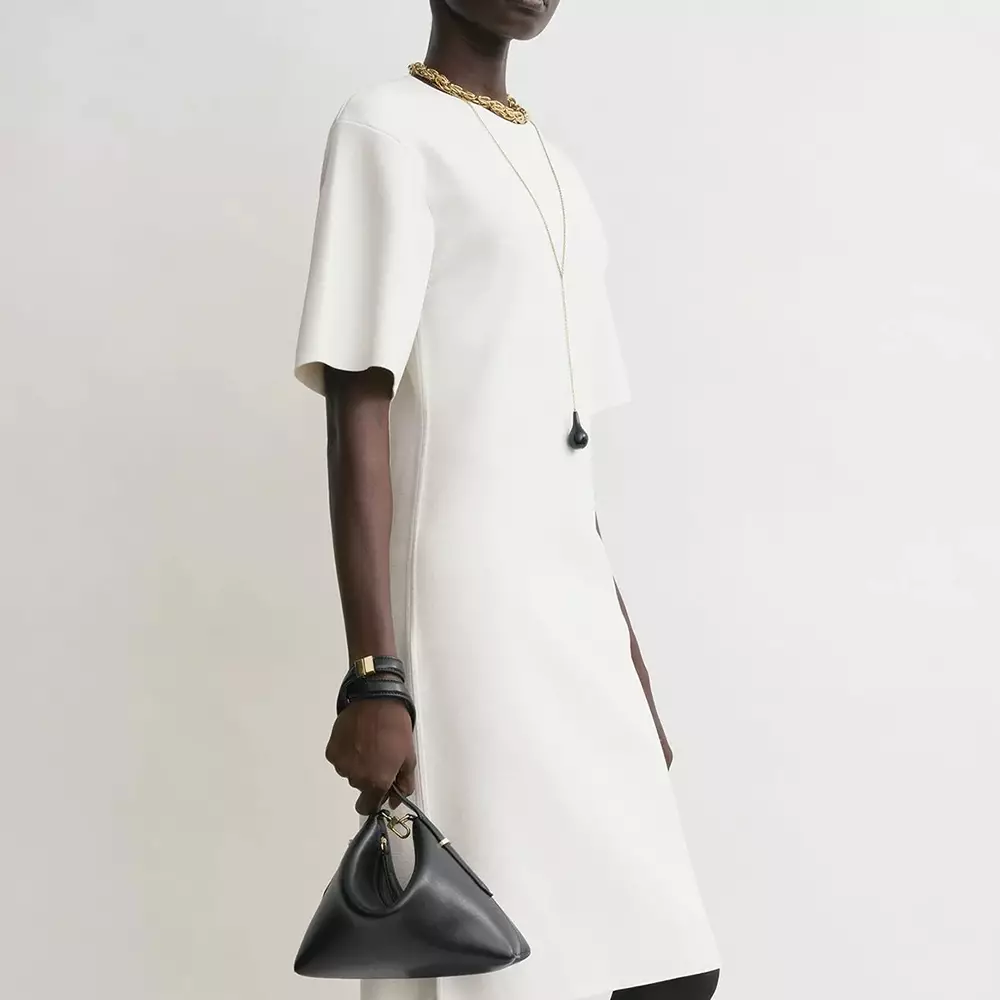 Bevel Leather Wristlet Bag Black