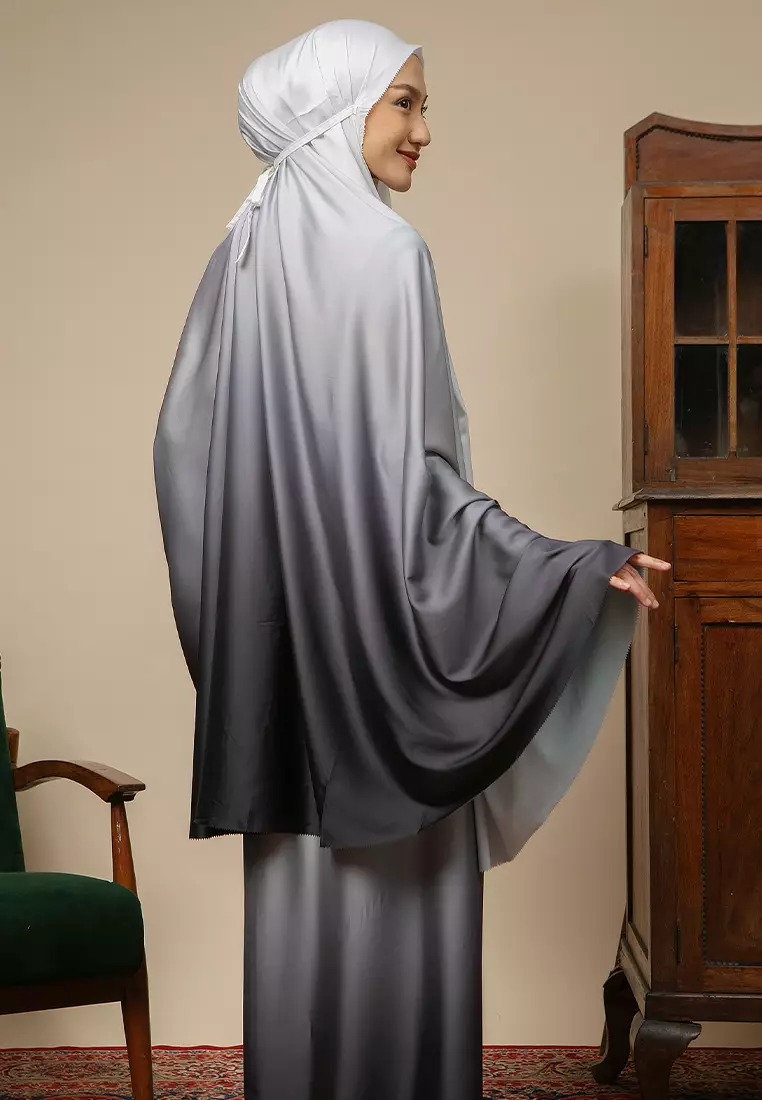 Shanum Prayer Set Cloudy