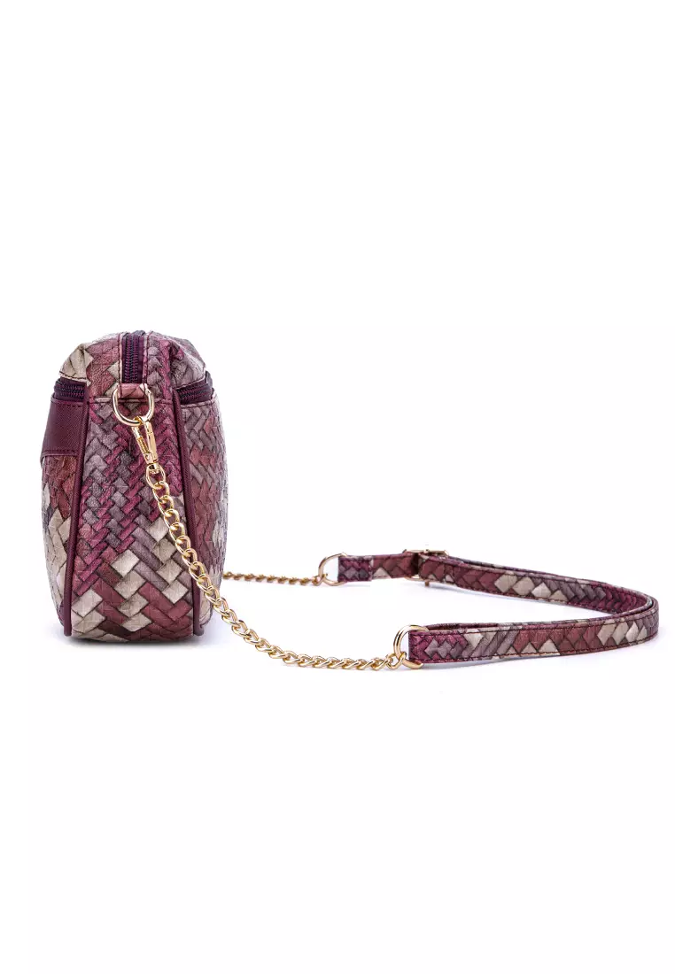 Strawberry Queen Coco Sling Bag with Gold Chain Strap (Rattan AG, Magenta)
