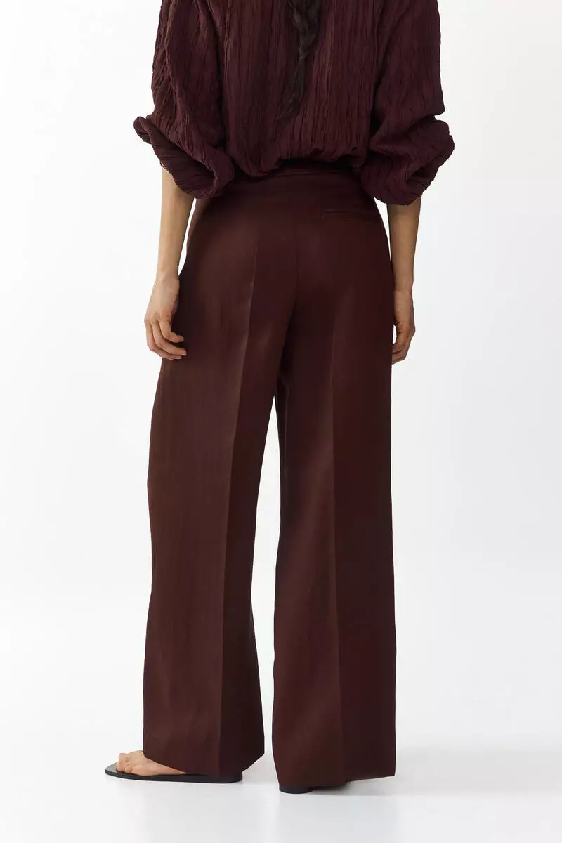 Wide tailored trousers