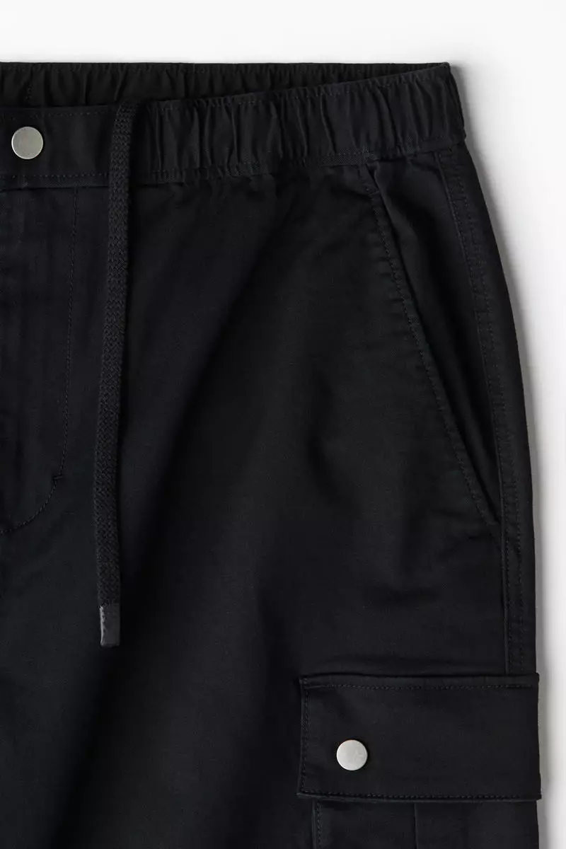 Loose Fit Cargo trousers