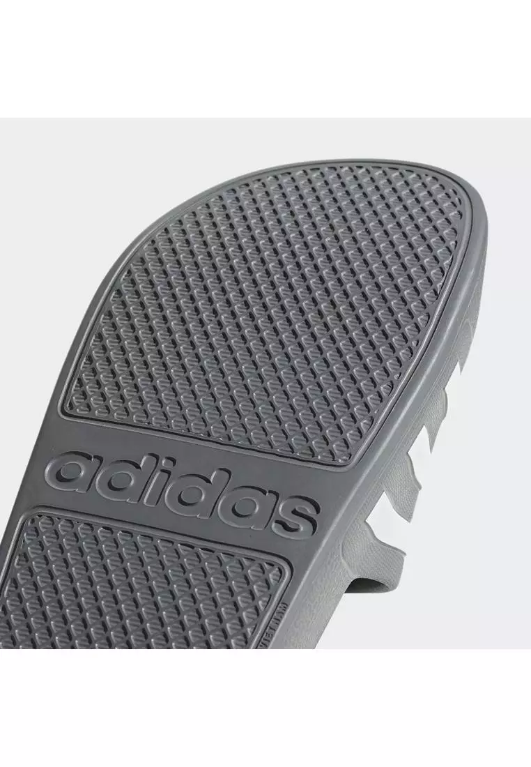 Adilette Aqua Slides