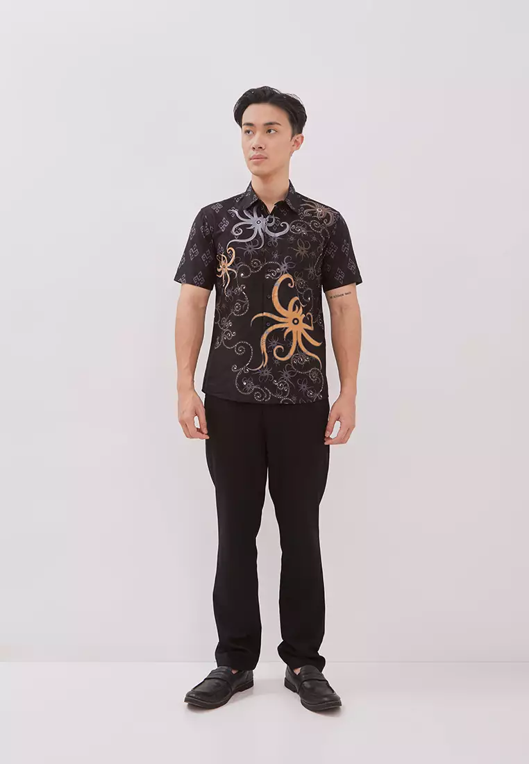 Slimfit Sarkara Kemeja Batik Pria Lengan Pendek
