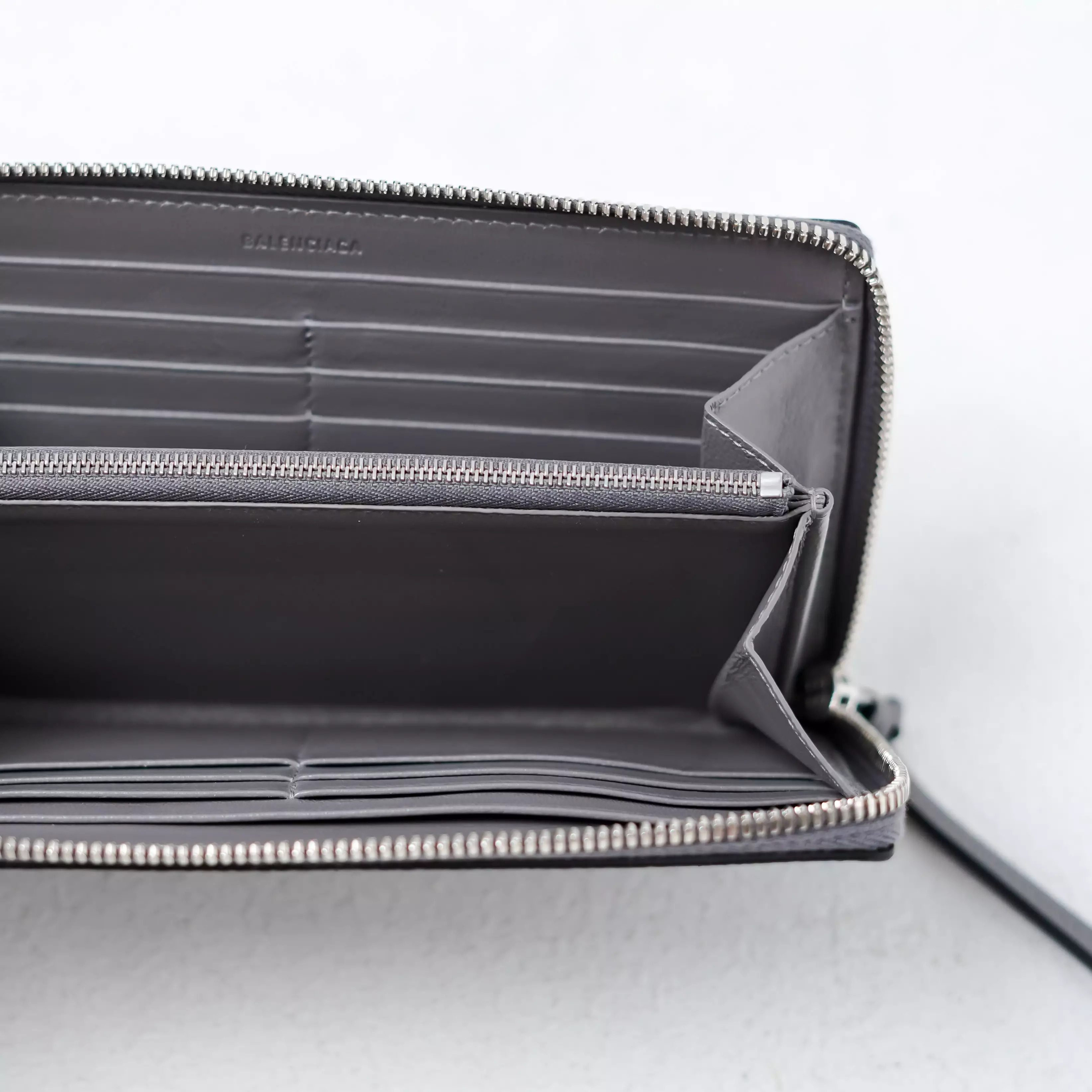 Dompet BALENCIAGA NEO CLASSIC GREY ZIP LONG WALLET 100% ORIGINAL