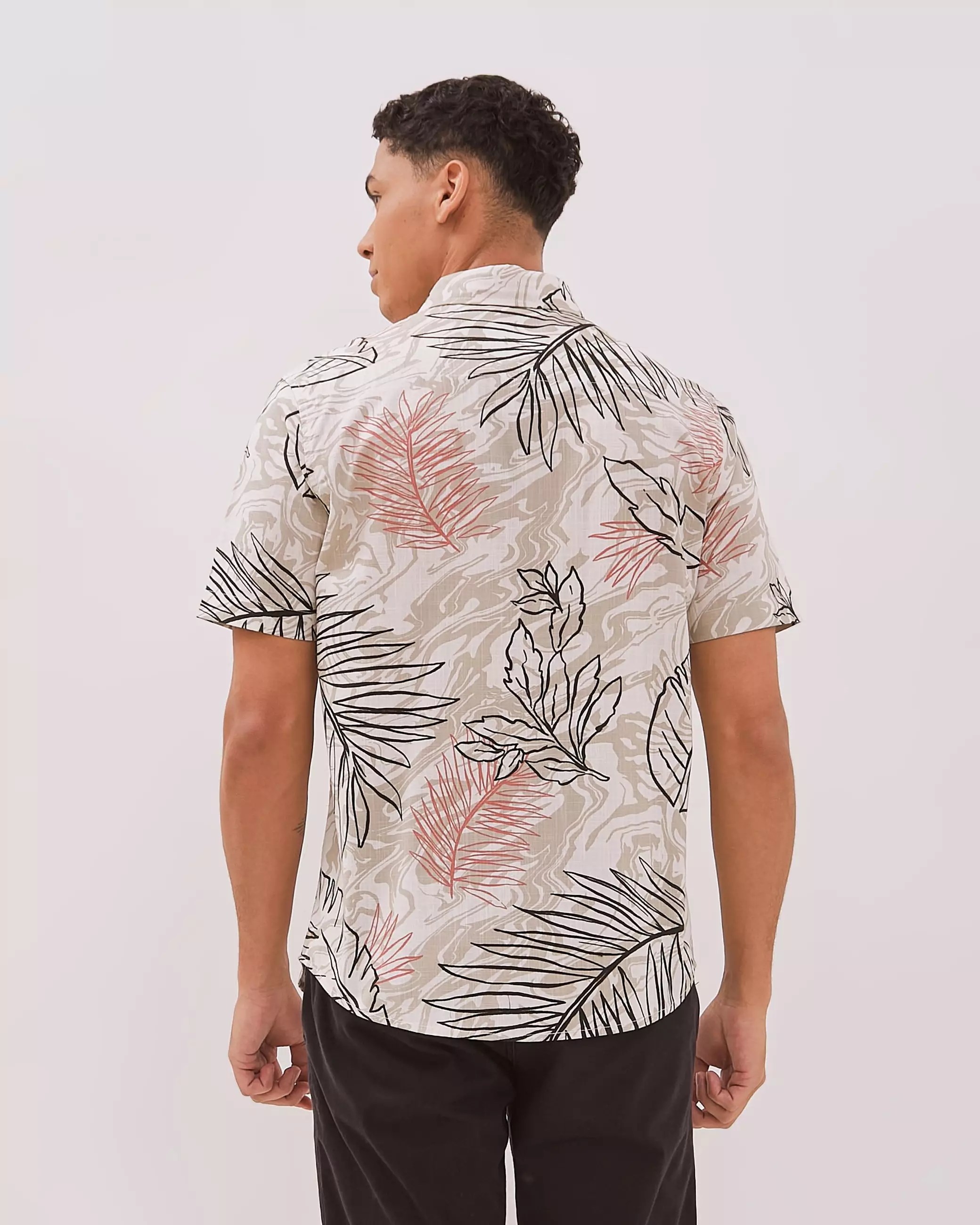 AMK Kemeja Motif Pria Lengan Pendek SHP Hans Ss Beige