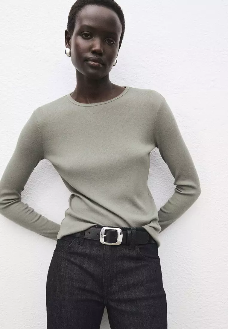 Ribbed Long-Sleeved T-Shirt