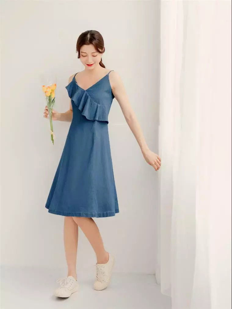 Blue good silk summer dress with lotuses