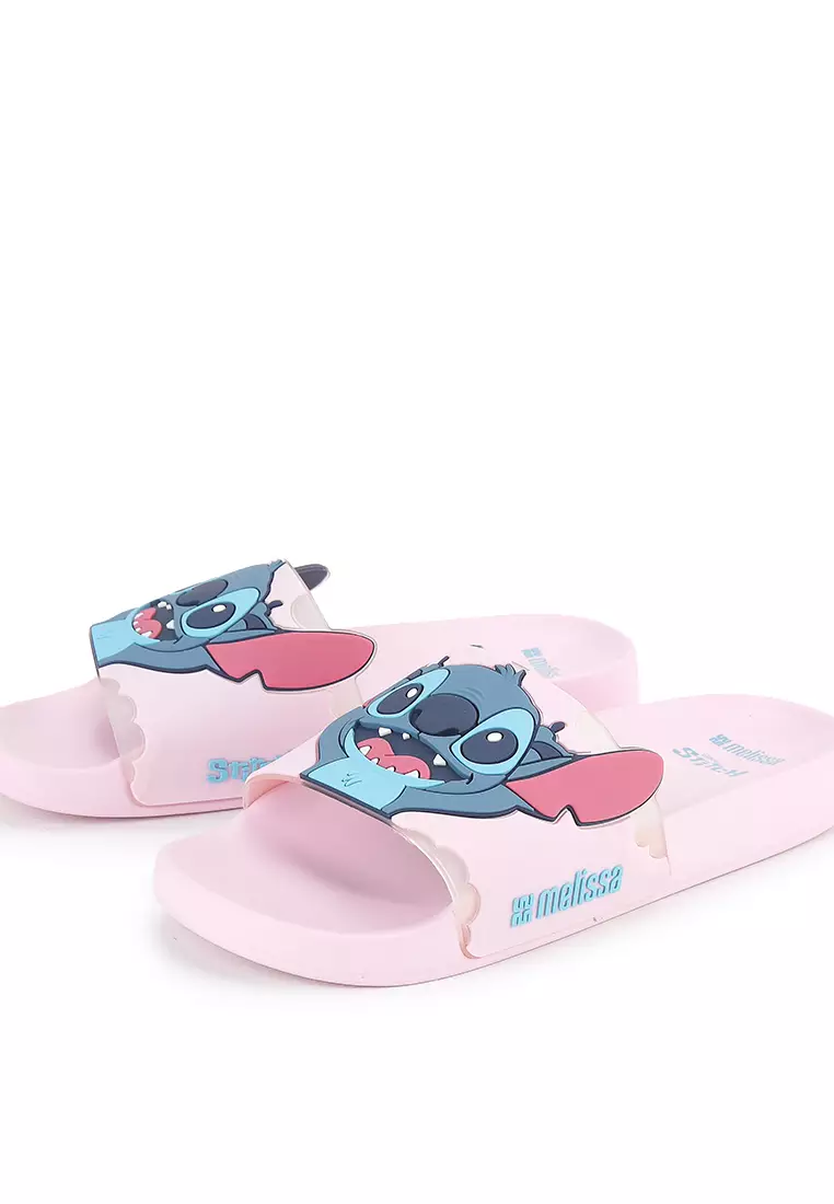 Flowing Slide + Stitch Ad