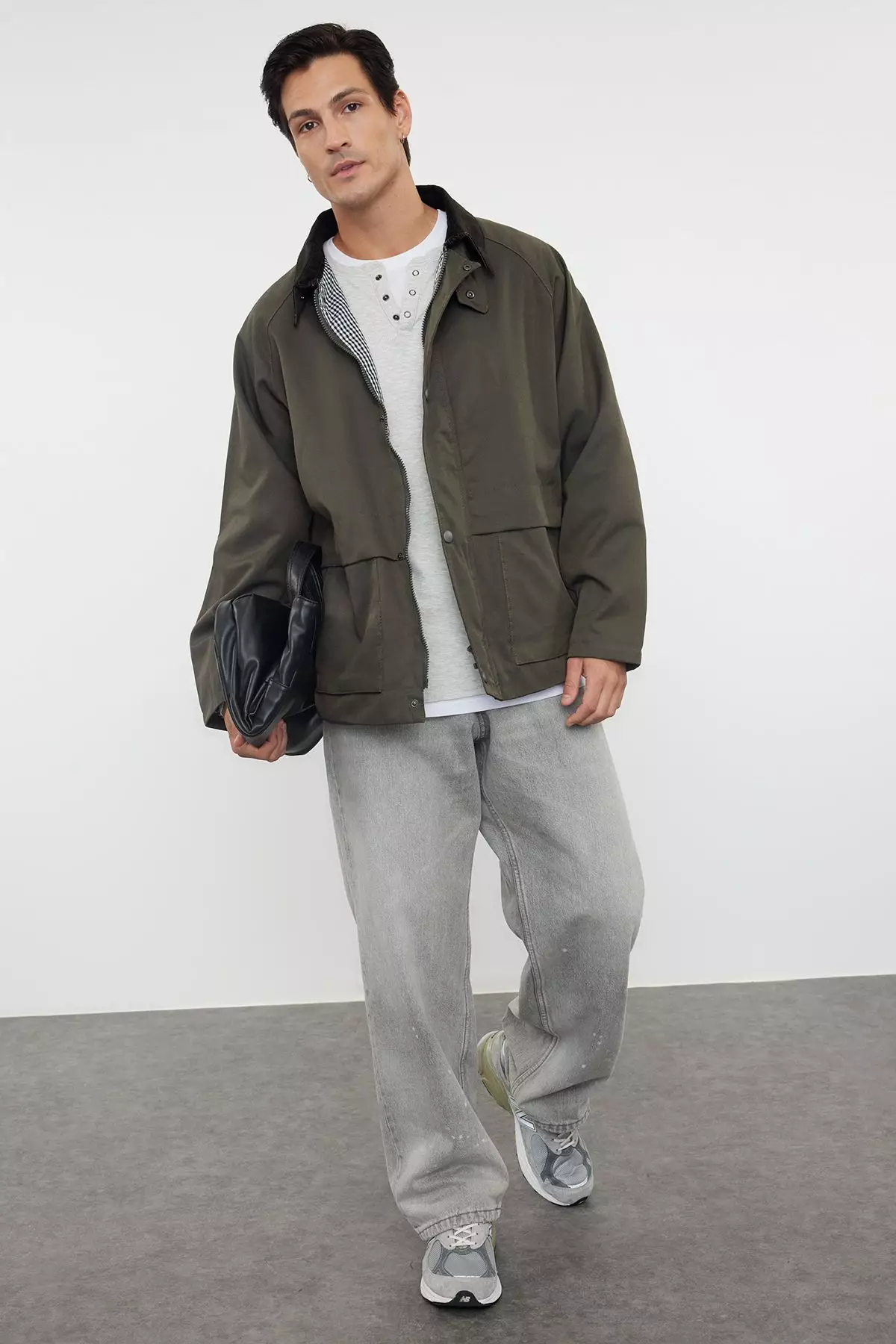 Khaki Regular Fit Velvet Collar Detailed Seasonal Unisex Coat TMNAW25MO00017