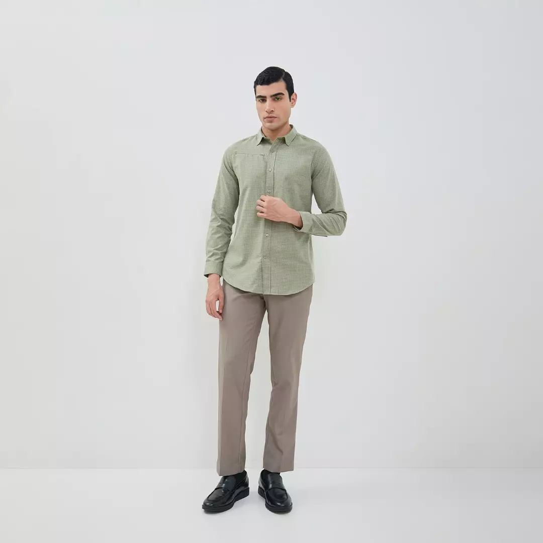 Jobb Presley Kemeja Pria Lengan Panjang Slim Fit Hijau Colour Green