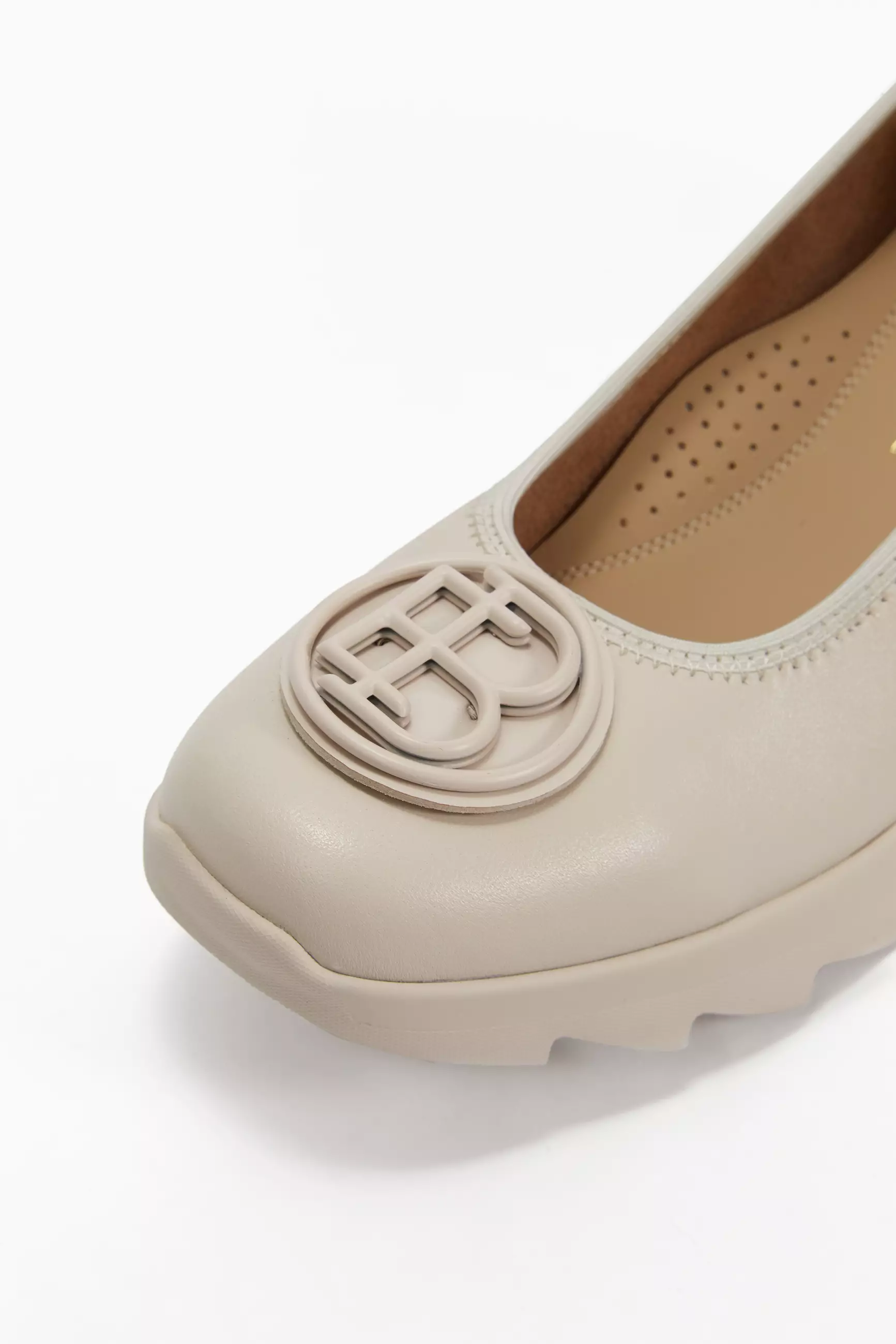 EVERBEST ROXA (Almond) - Women's Heel Pumps