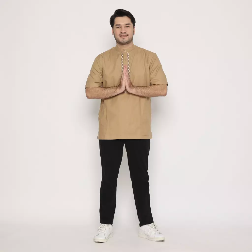 AMK Kemeja Koko Pria Lengan pendek KK ATTA S/S Khaki