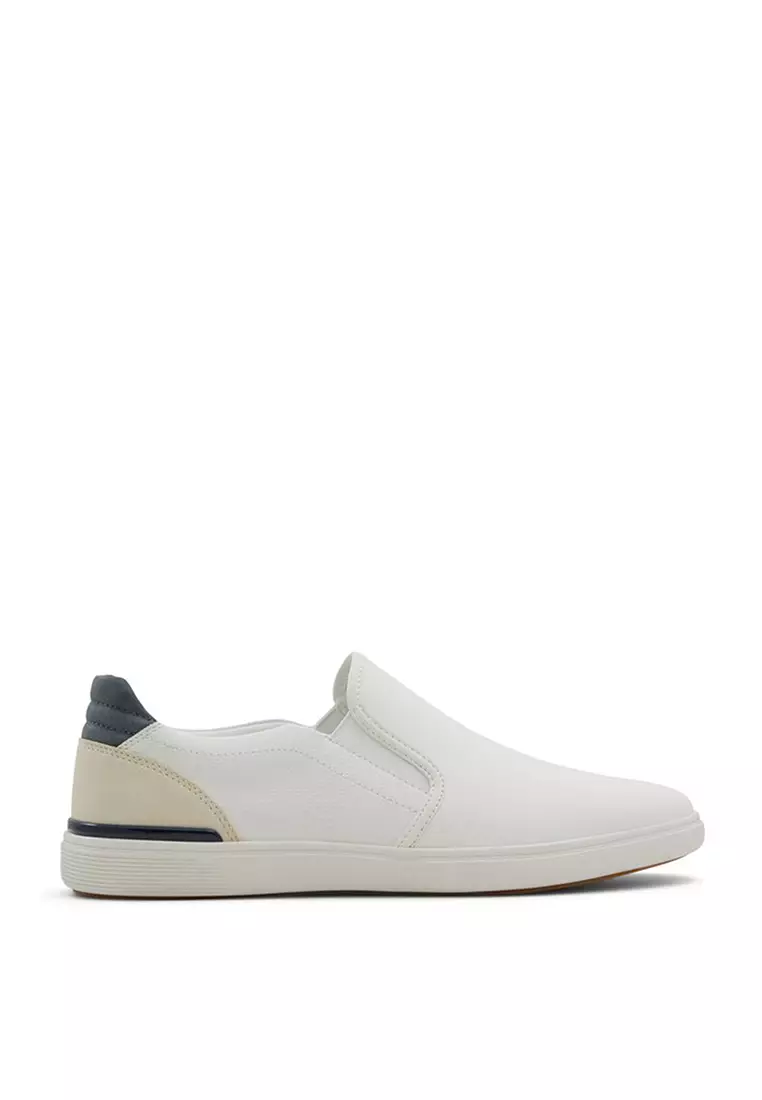 Saredon Slip Ons