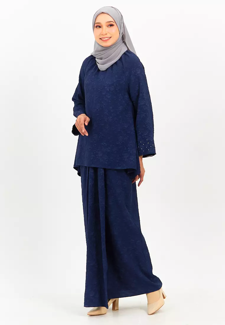 Gelak Tawa Kurung Modern