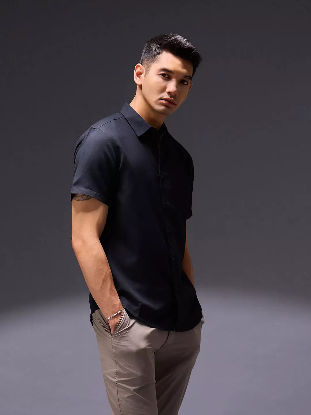 OXCON Easy Shirts Kemeja Tangan Pendek Black