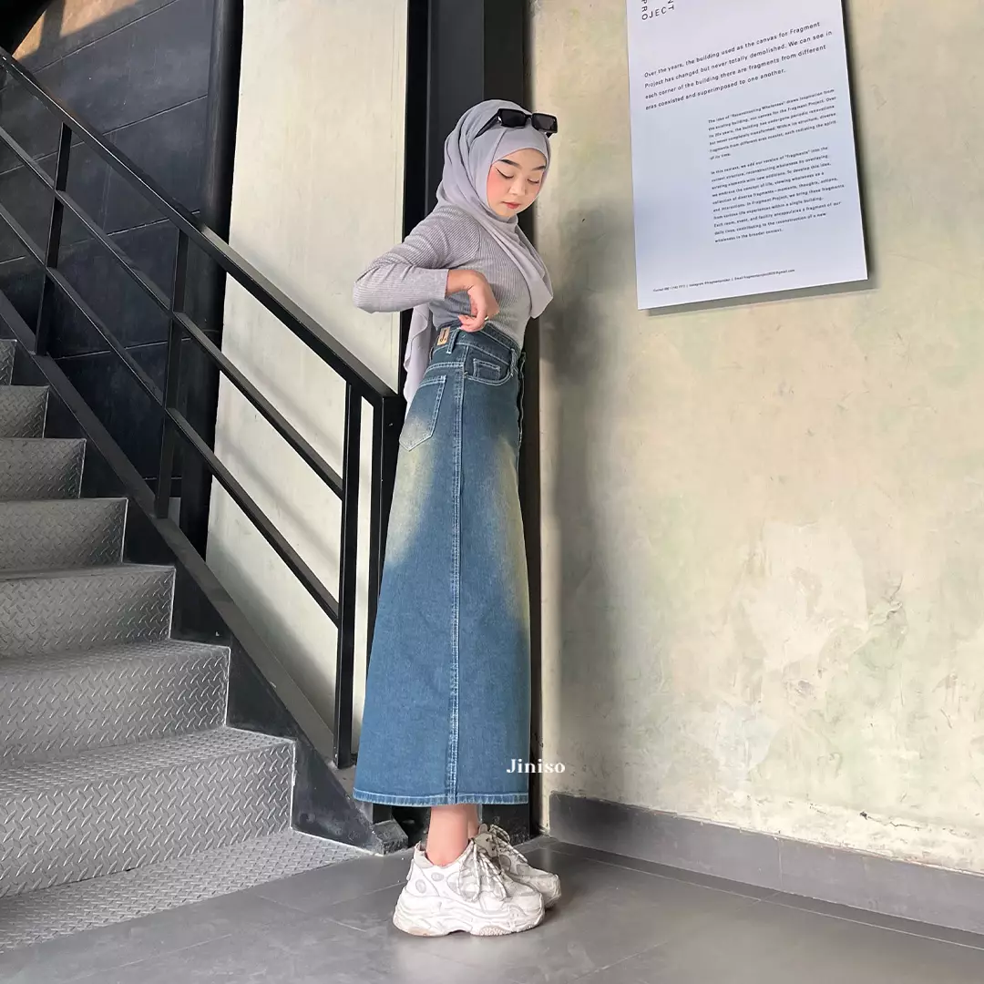 Highwaist Rok Slit Jeans Panjang 950 SEVENTY