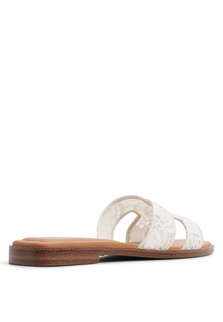 Itsandal Sandals