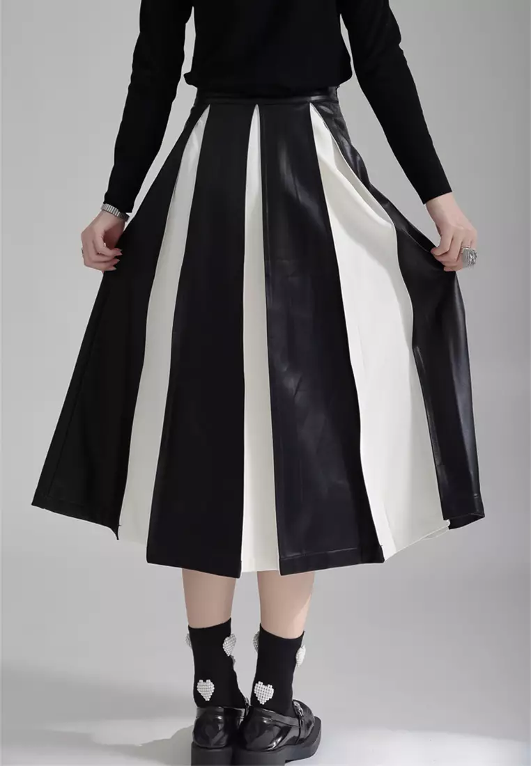 Pu on sale pleated skirt