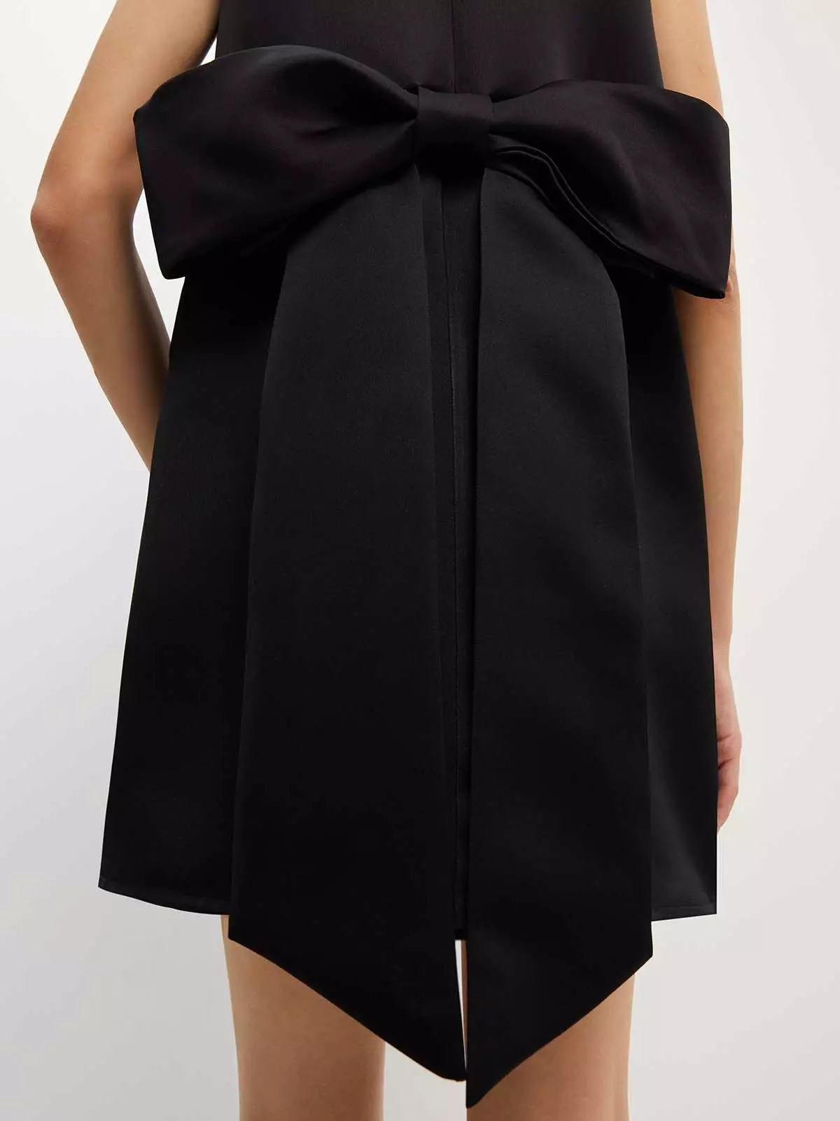 Pomelo -  Dress Wanita - Bow Back Sleeveless Mini Dress - Black