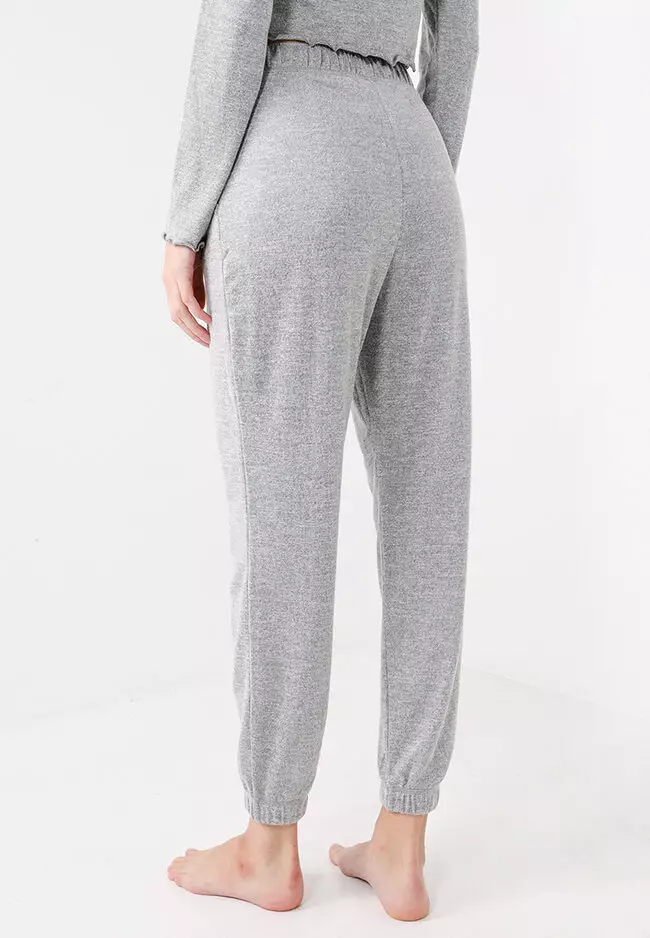 Jual Hollister Printed Cozy Joggers Original 2024 ZALORA Indonesia
