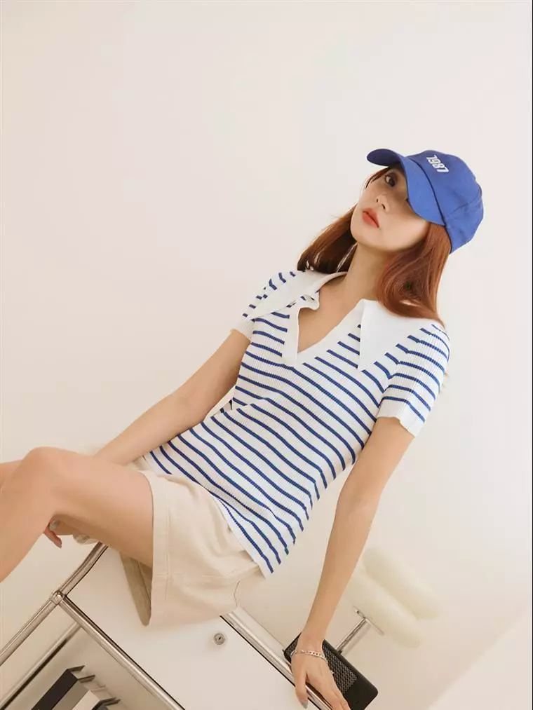Striped Ribbed V-Neck Back-Tie Short-Sleeve Top [FA2723]
