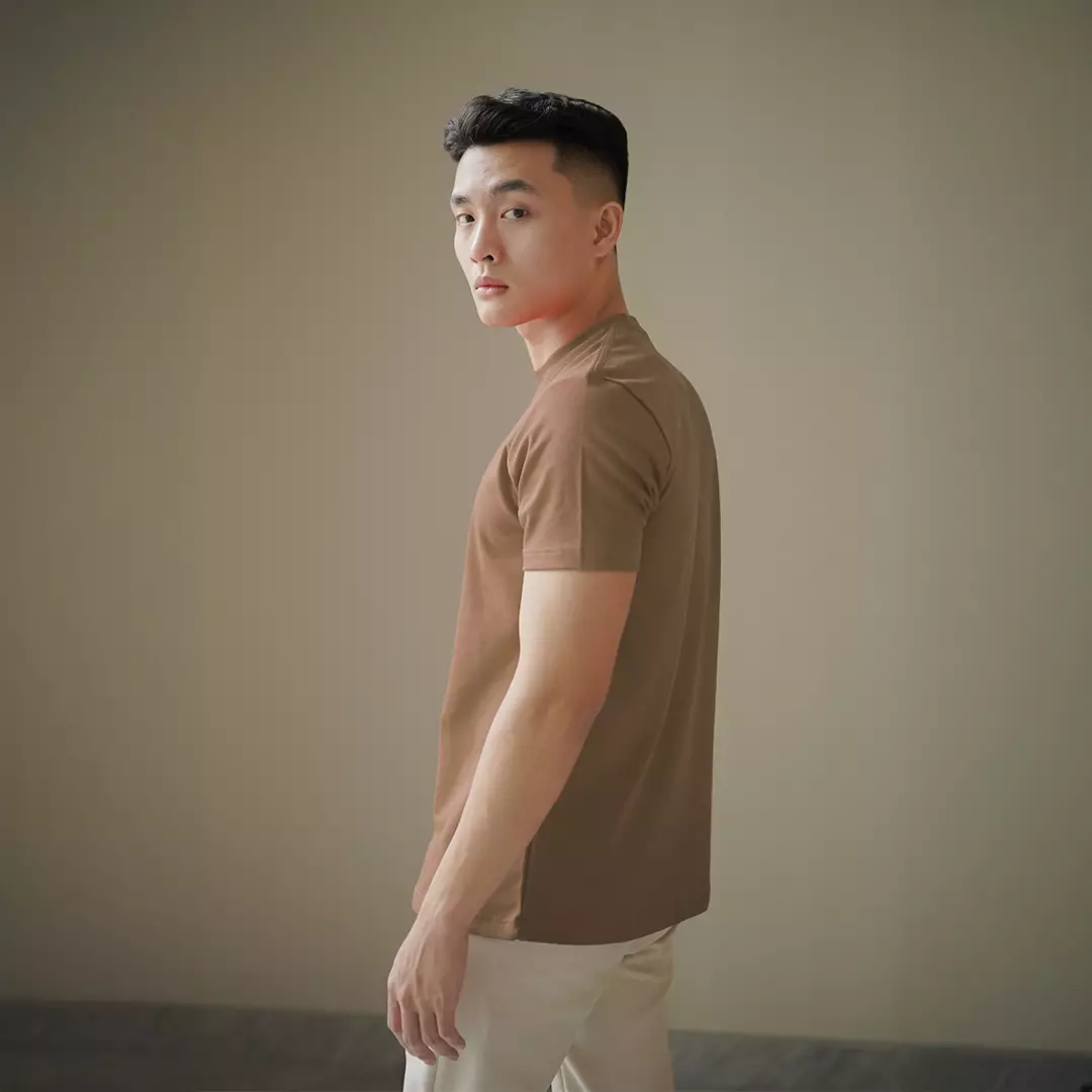 Kale JUNO BROWN/ Cotton Cloudy / Atasan Kaos Pria / Kaos Basic Pria