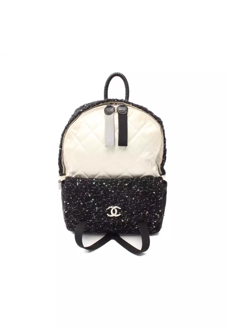 Chanel off 2025 white backpack