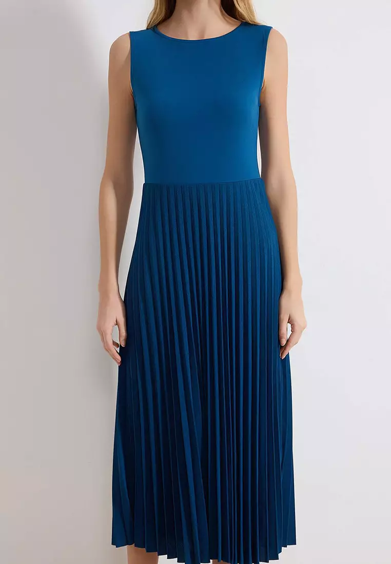 Petrol Zero Sleeve Crew Neck Pleated Flexible Midi Knitted Dress Twoss24El785