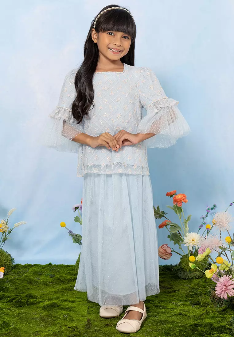 Lace Top Flare Tulle Sleeve With Skirt Set
