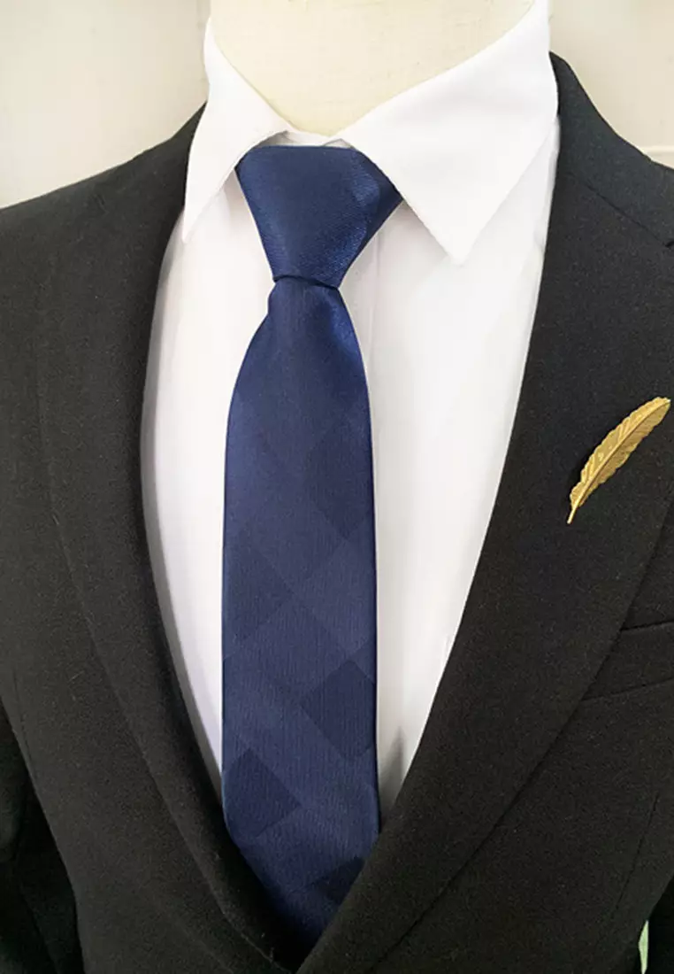 Business online formal tie