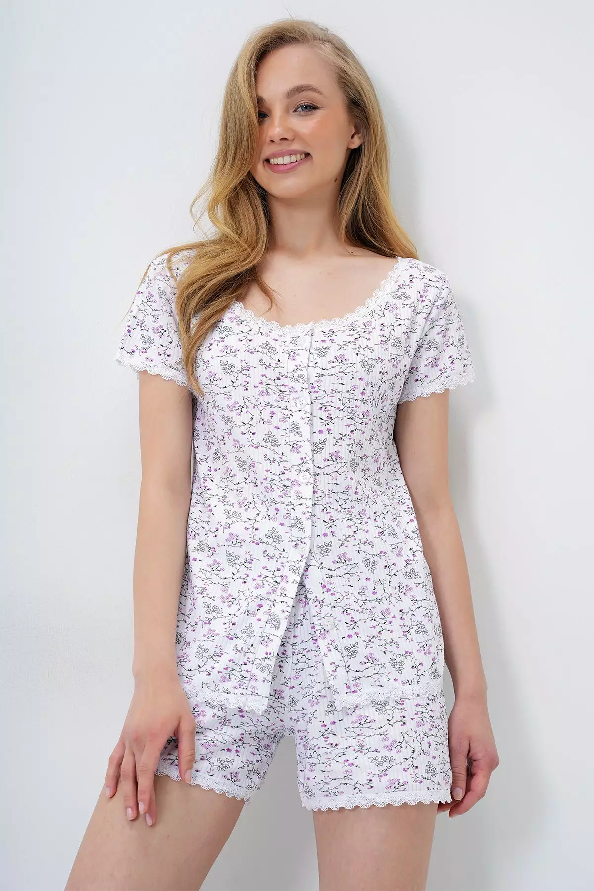 Women's Micro Flower Purple Scallop Detailed Cotton Wide Collar Shirt And Shorts Pajamas Set Pjm-X13899
