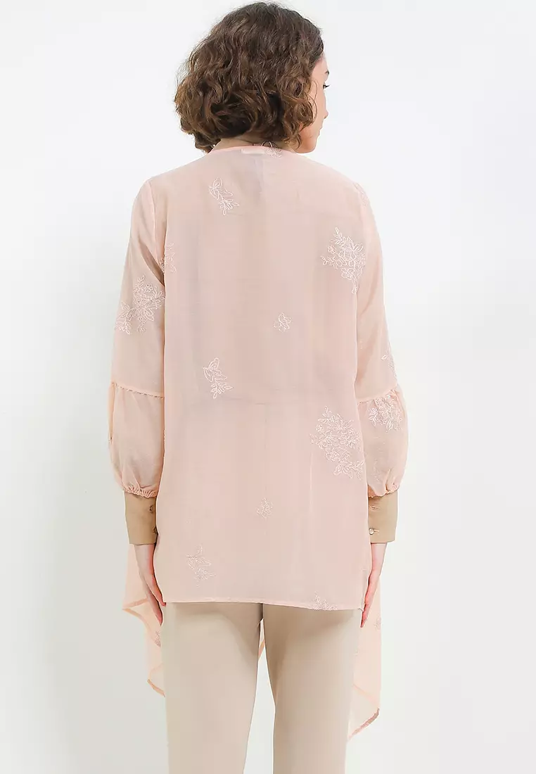 Lantern Sleeve Met Emb Drapery Outer