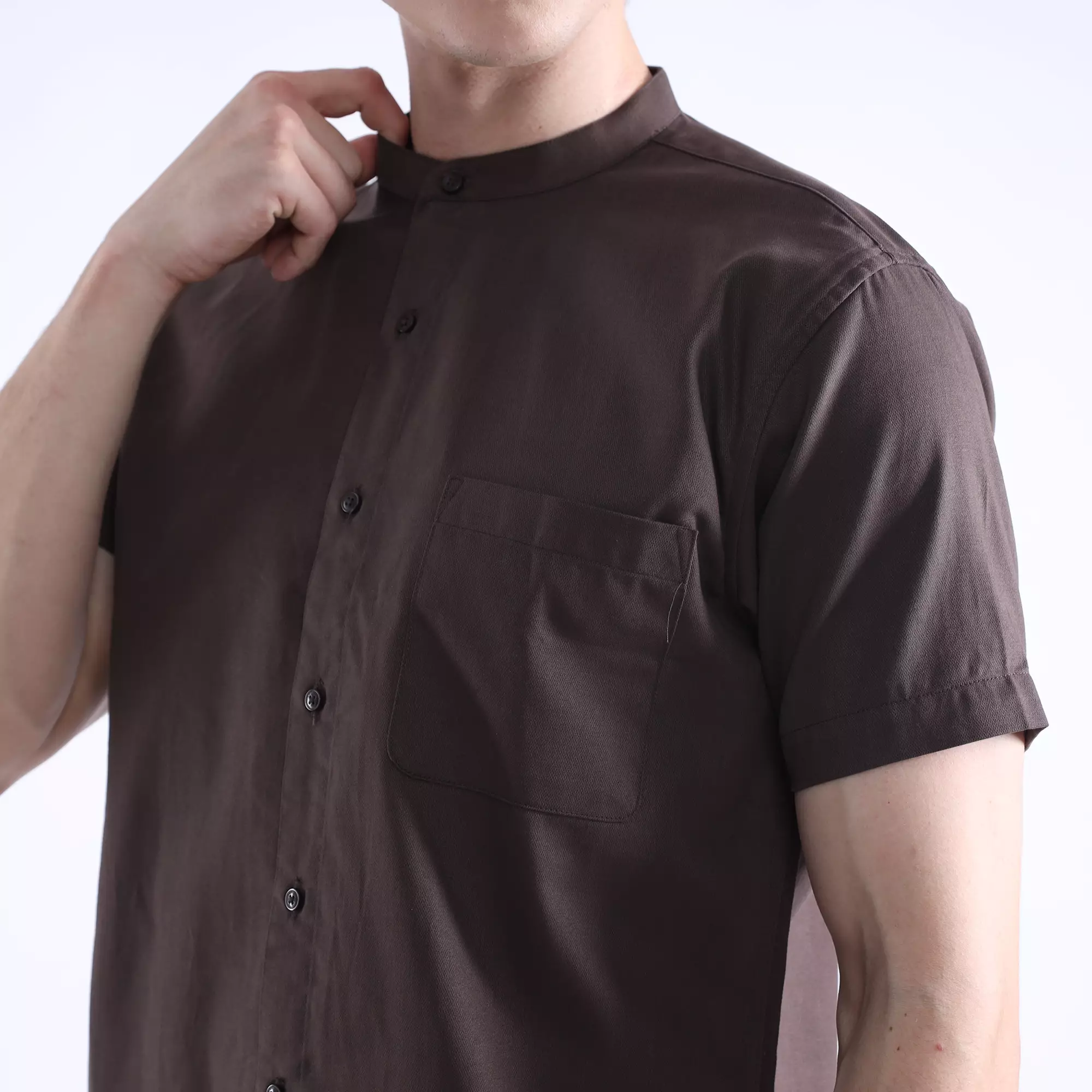 LARUSSO X Rizky Ridho - Form + Focus - Koko Ultra Soft Lengan Pendek - Turkish Brown