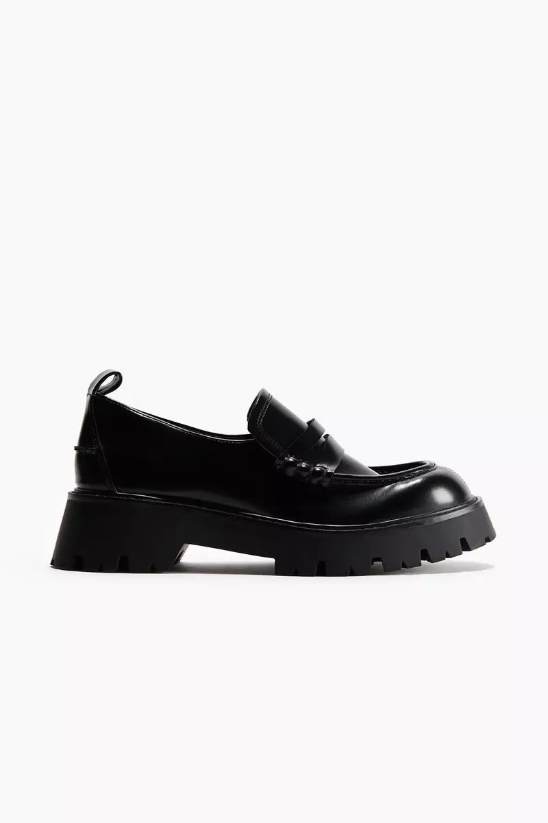 Chunky loafers