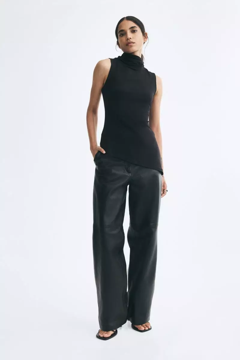 Fitted roll-neck top